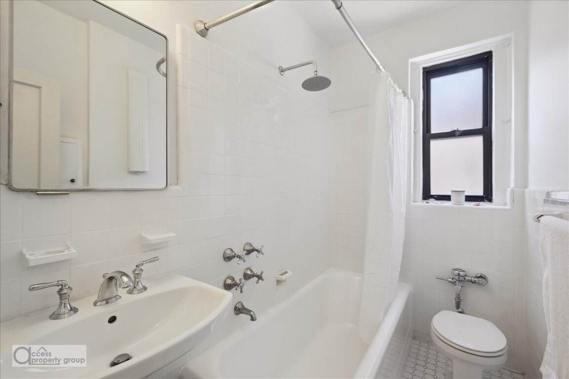 45 Park Terrace West 6E Inwood New York NY 10034