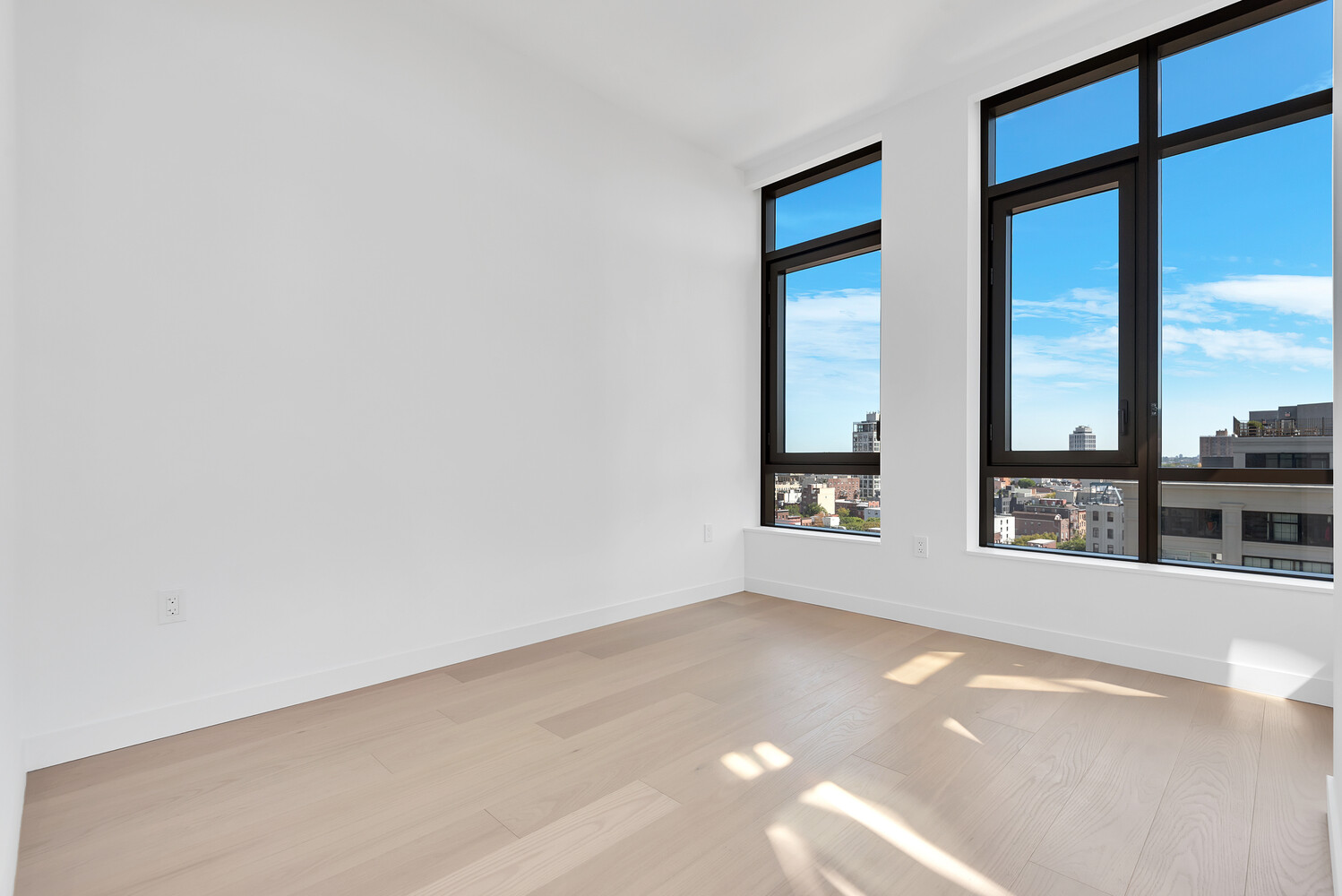 480 Kent Avenue 16A Williamsburg Brooklyn NY 11249