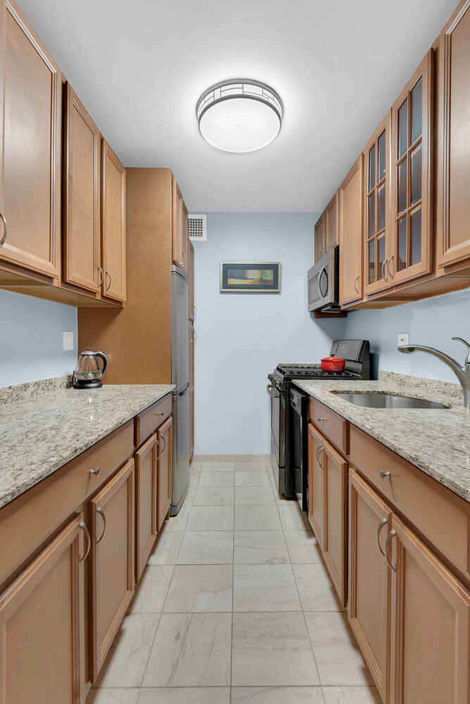 185 West End Avenue 12E Lincoln Square New York NY 10023