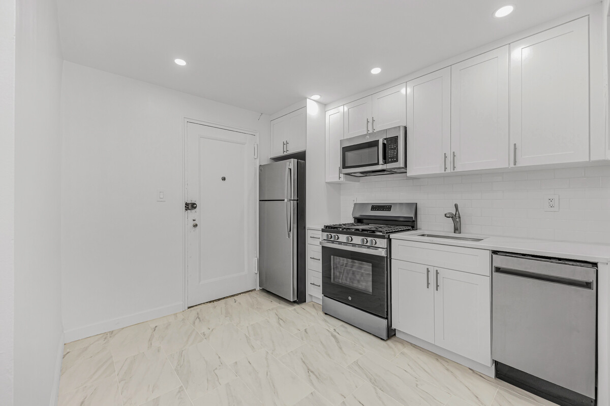 105-28 65th Avenue Forest Hills Queens NY 11375