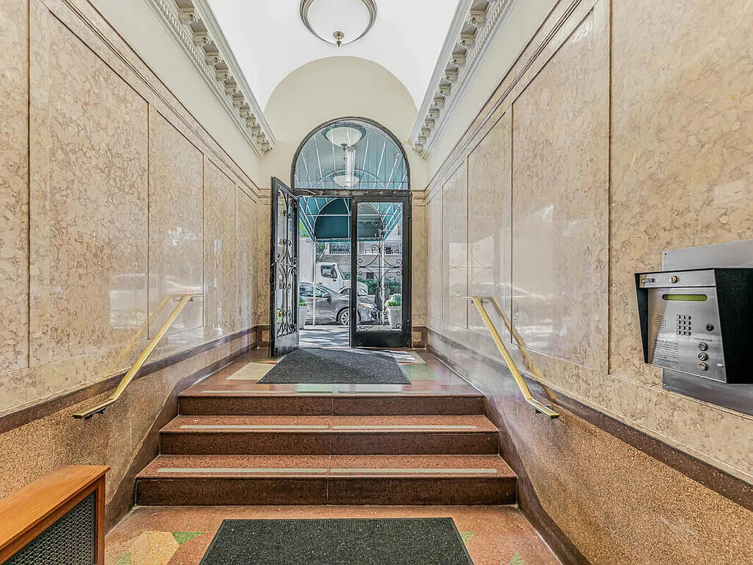 65 West 95th Street Upper West Side New York NY 10025