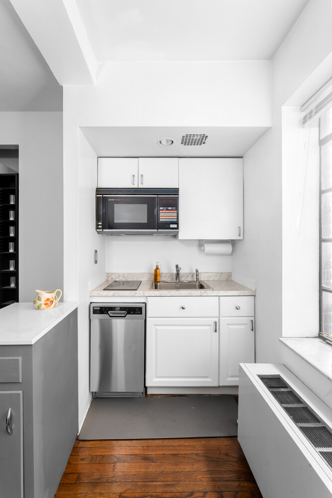 25 Tudor City Place 1710 Tudor City New York NY 10017