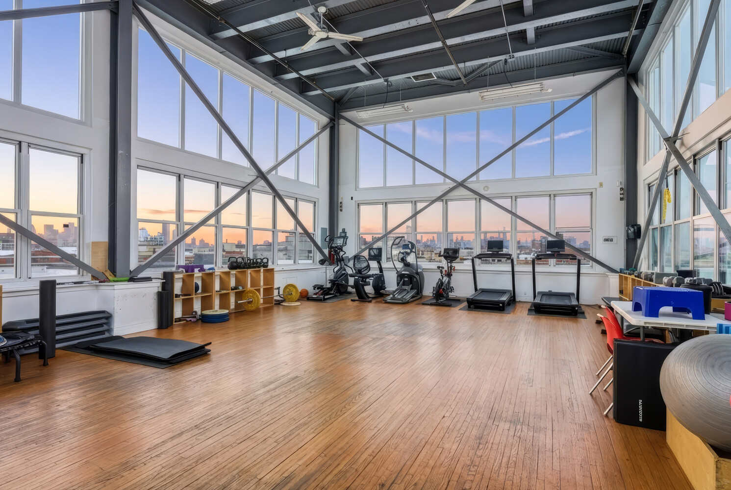 689 Myrtle Avenue 4F Bedford Stuyvesant Brooklyn NY 11205