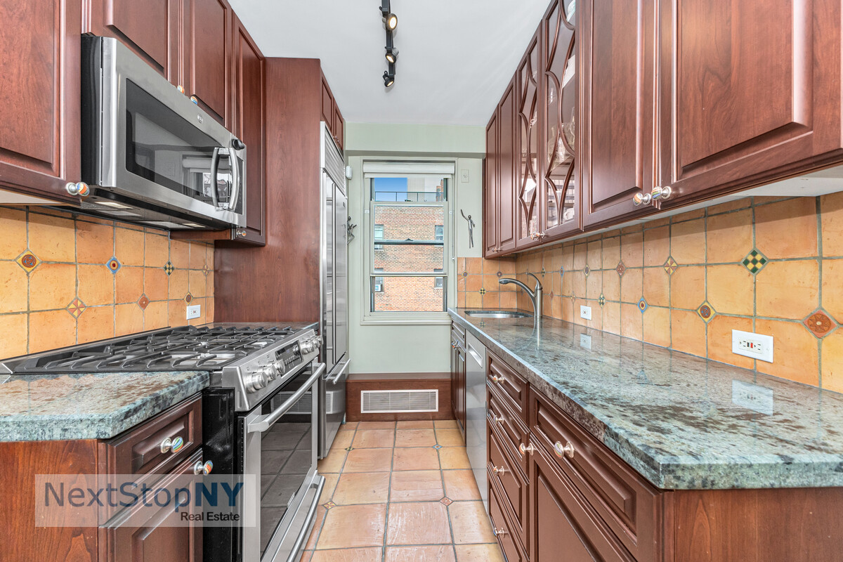 1175 York Avenue 12D Upper East Side New York NY 10065