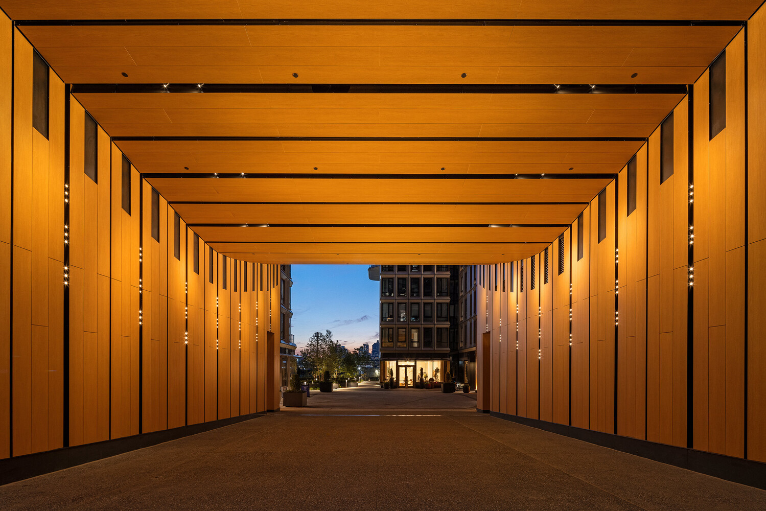 480 Kent Avenue 20D Williamsburg Brooklyn NY 11249