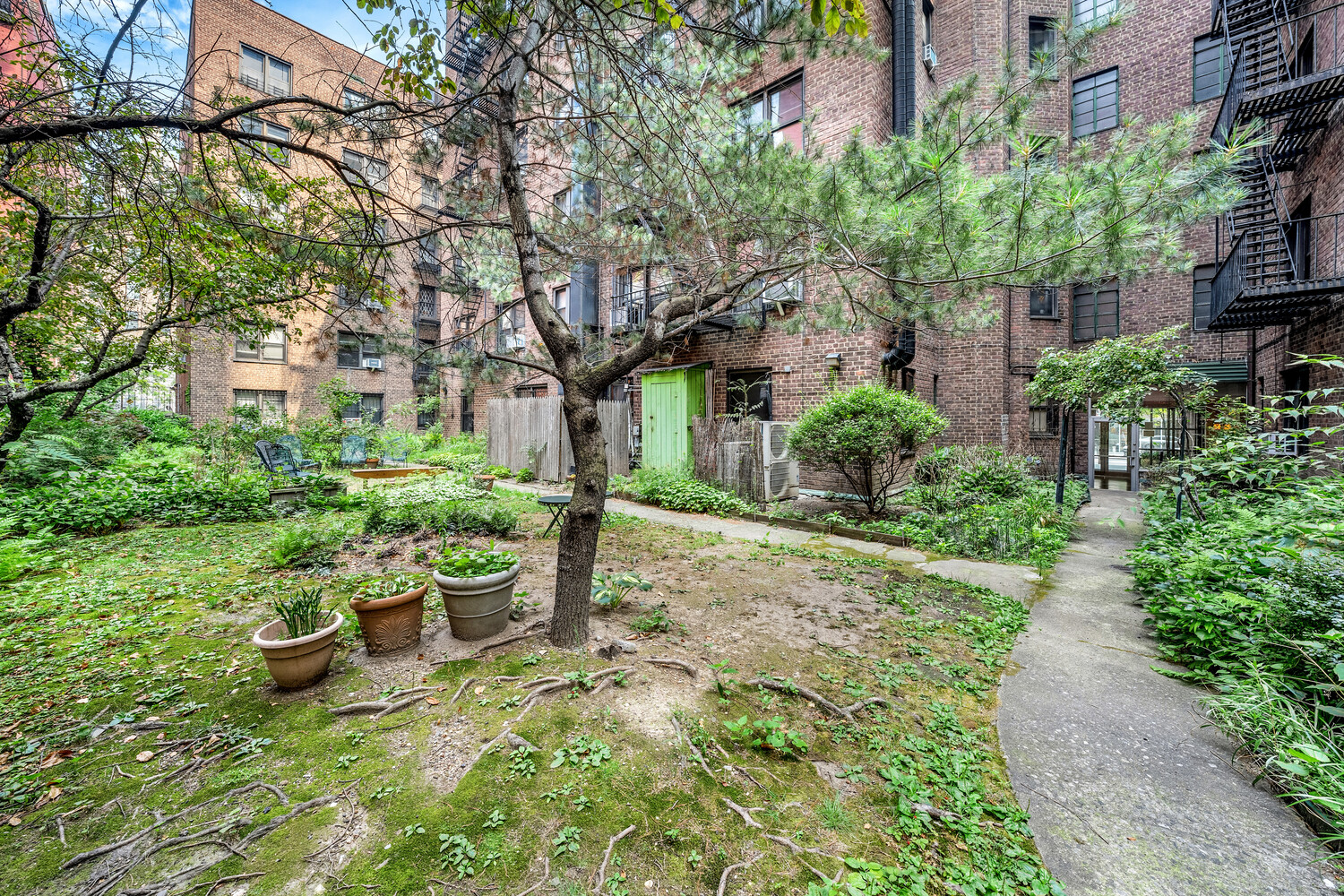 54 East 8th Street 3L Greenwich Village New York NY 10003
