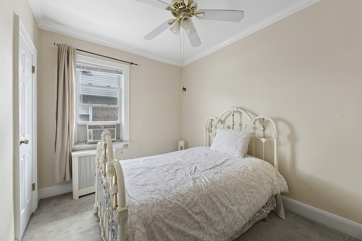 33-25 71st Street Jackson Heights Queens NY 11372