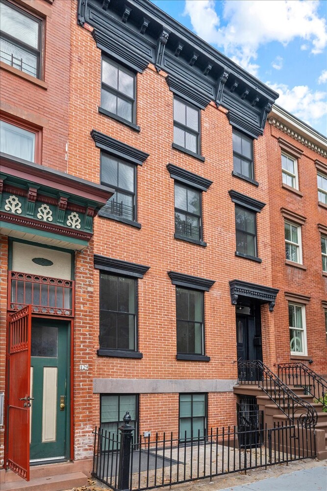 131 Kane Street Cobble Hill Brooklyn NY 11231