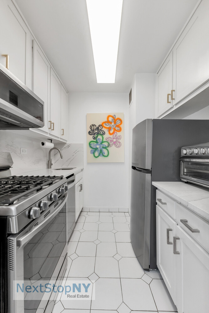 245 East 54th Street 6G Turtle Bay New York NY 10022