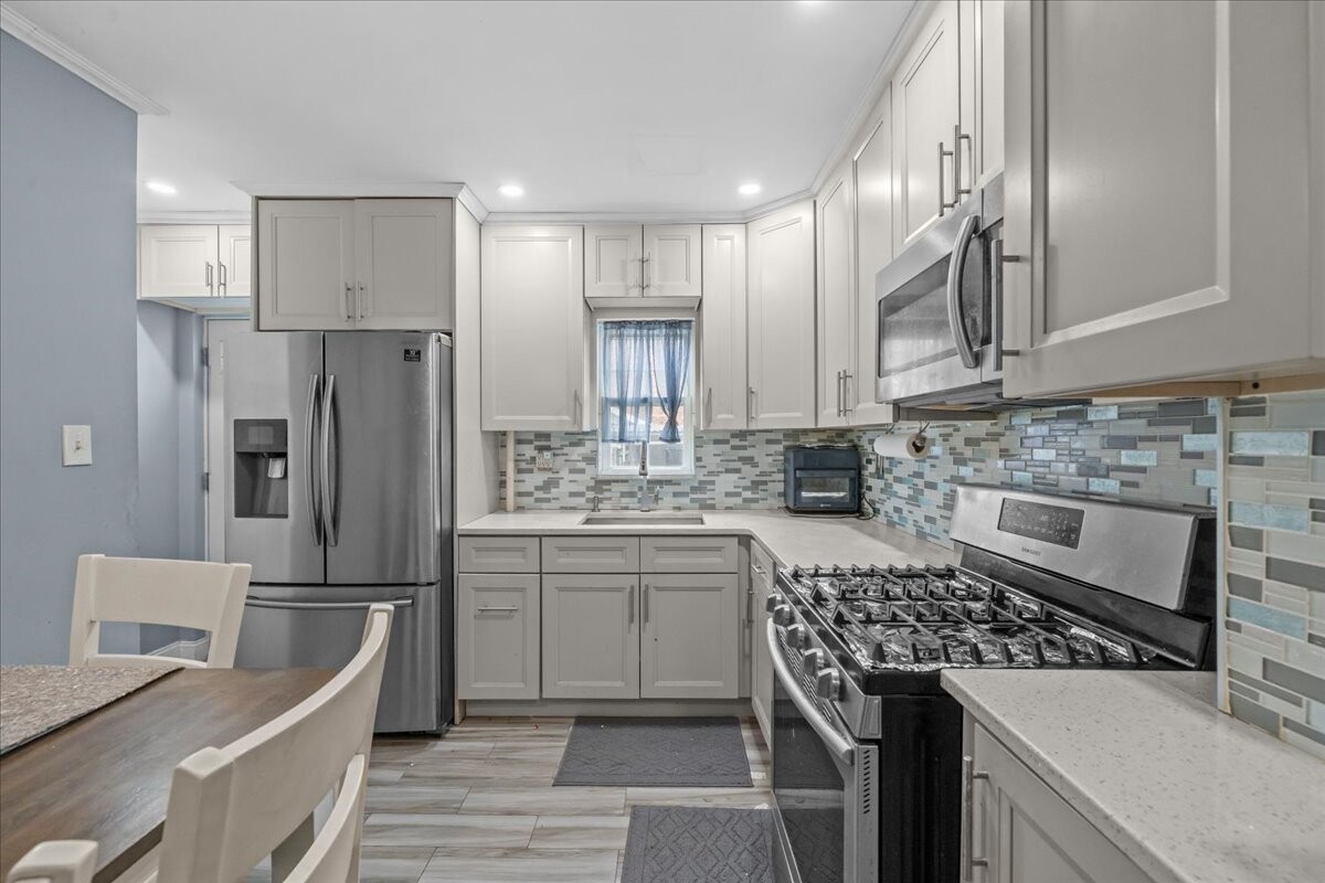 122-18 115th Avenue South Ozone Park Queens NY 11420