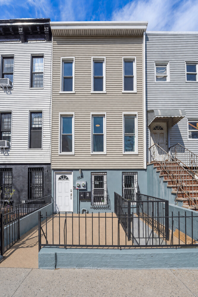 1581 Bergen Street Bedford Stuyvesant Brooklyn NY 11213