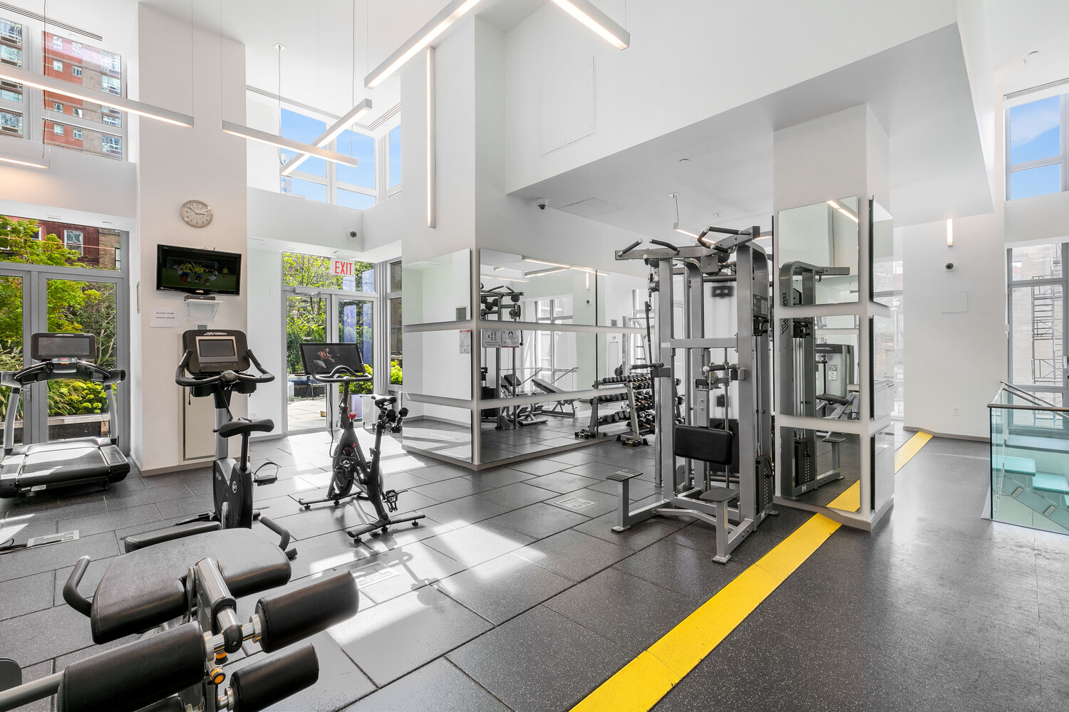 310 West 52nd Street 11D Clinton New York NY 10019