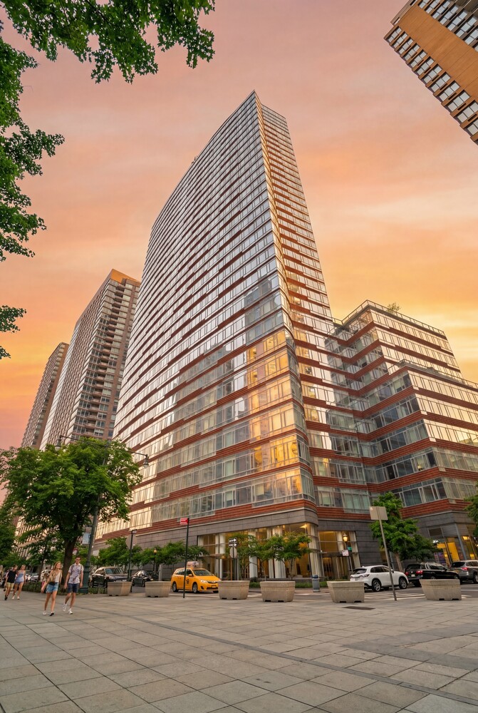 70 Little West Street 18G Battery Park City New York NY 10004