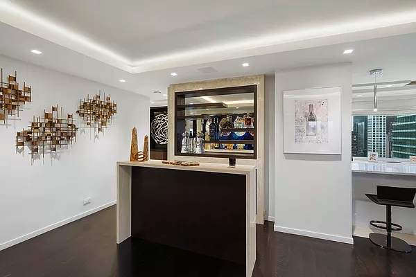 303 East 57th Street Sutton Place New York NY 10022
