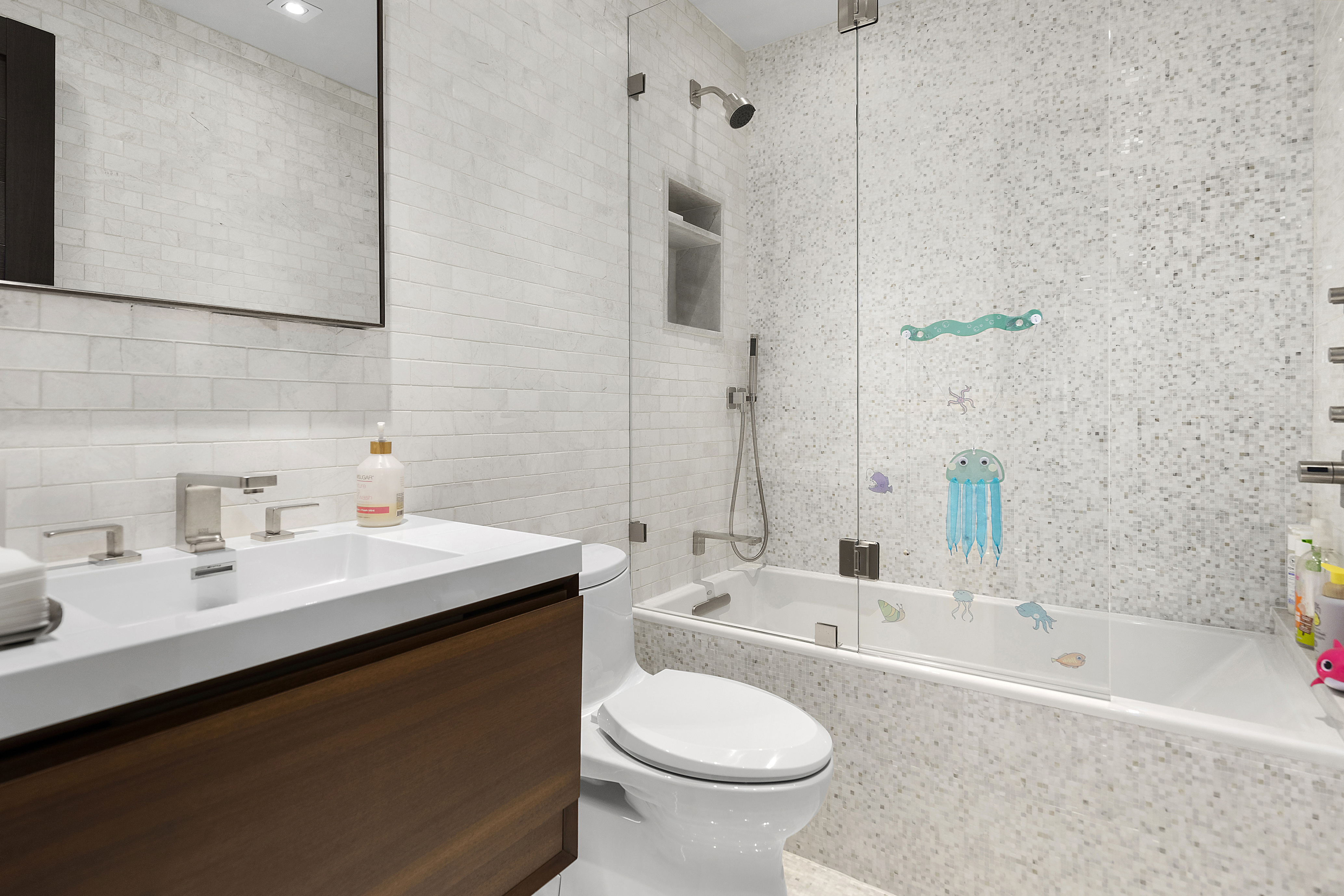 303 East 57th Street Sutton Place New York NY 10022
